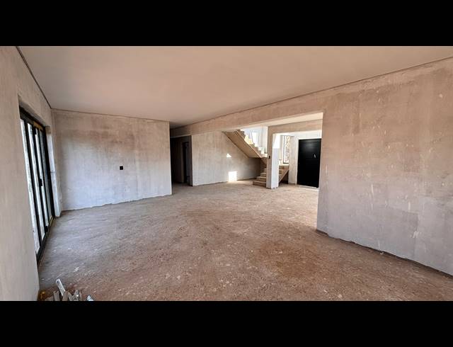 4 BEDROOM HOUSE FOR SALE IN ROODEPARK ECO ESTATE